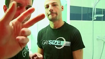 Thằng Thẳng Pháp Bị Gay Địt Nát Đít