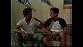 Địt Nhau Gay Với Bạn Thân Ngực đẹp