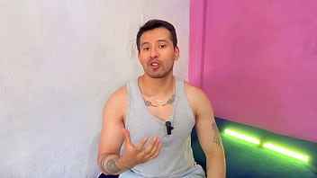 Sinh Viên địt Giáo Sư Bằng Cặc 18cm ở Bữa Tiệc